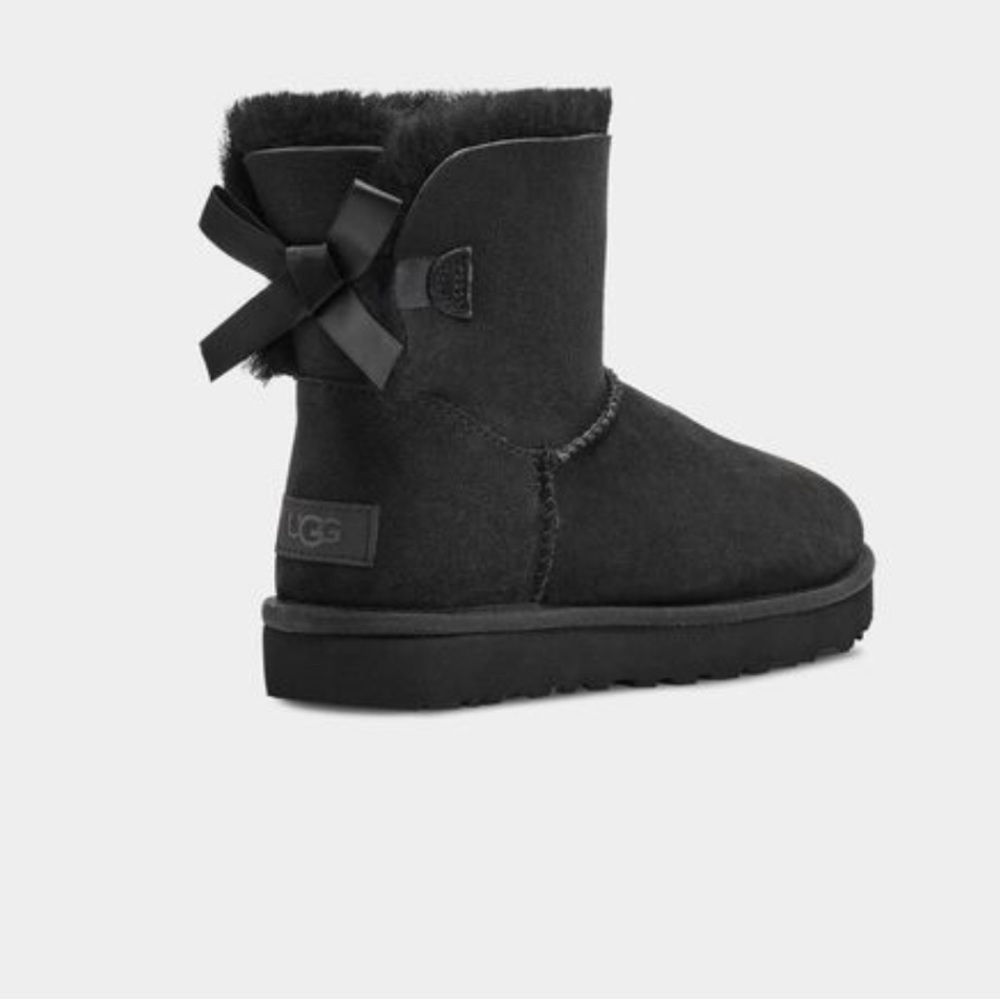UGG Mini Bailey Bow ll Black 6